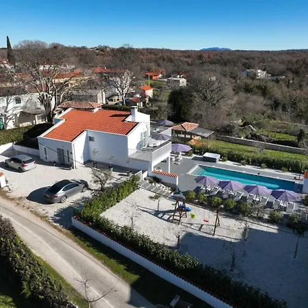 Casa Belladonna * Sinozici